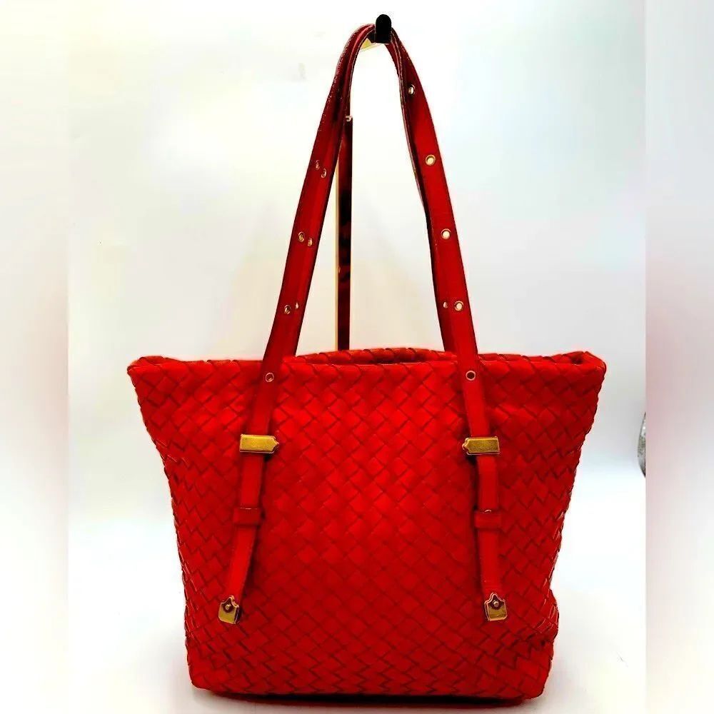 Auth Bottega Veneta Red Intrecciatp Napa Leather Tote Shoulder Bag Preloved